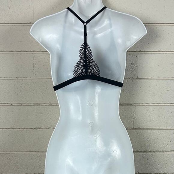 Victoria's Secret Black Lace Bralette size Small - Picture 3 of 8